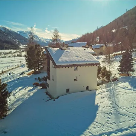 Abitaziun Pruenella - Chamues-ch * 拉蓬